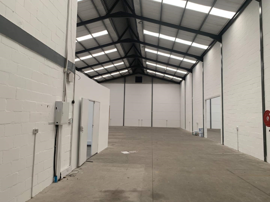 To Let Commercial Property for Rent in Rivergate Western Cape